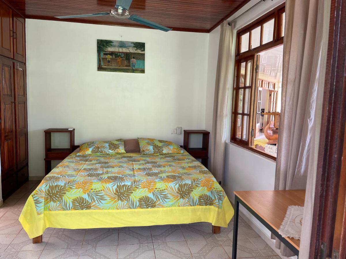 Villa Ura Uturoa Exterior photo